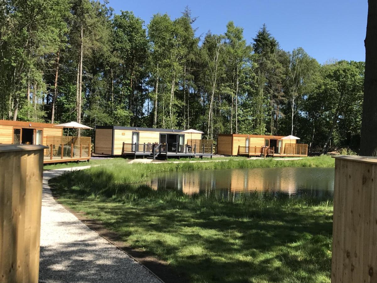 Oak Boutique Lodge Includes Hot Tub Air Con & Dog York Exterior foto